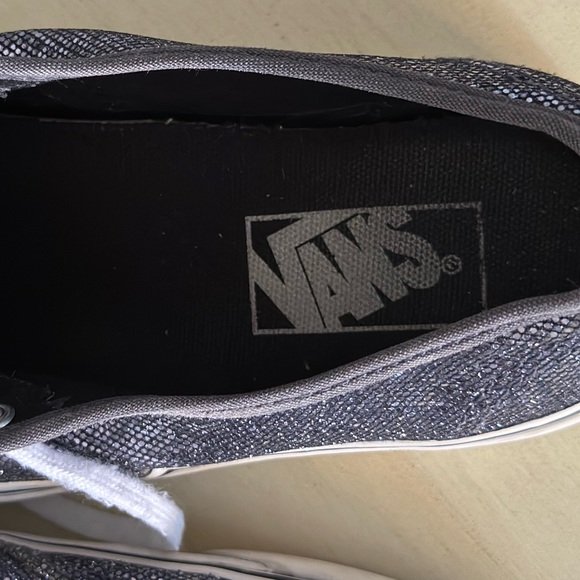 Sparkly silver grey Vans women’s size 6.5.  Lots of glamorous wear left! - Picture 5 of 10